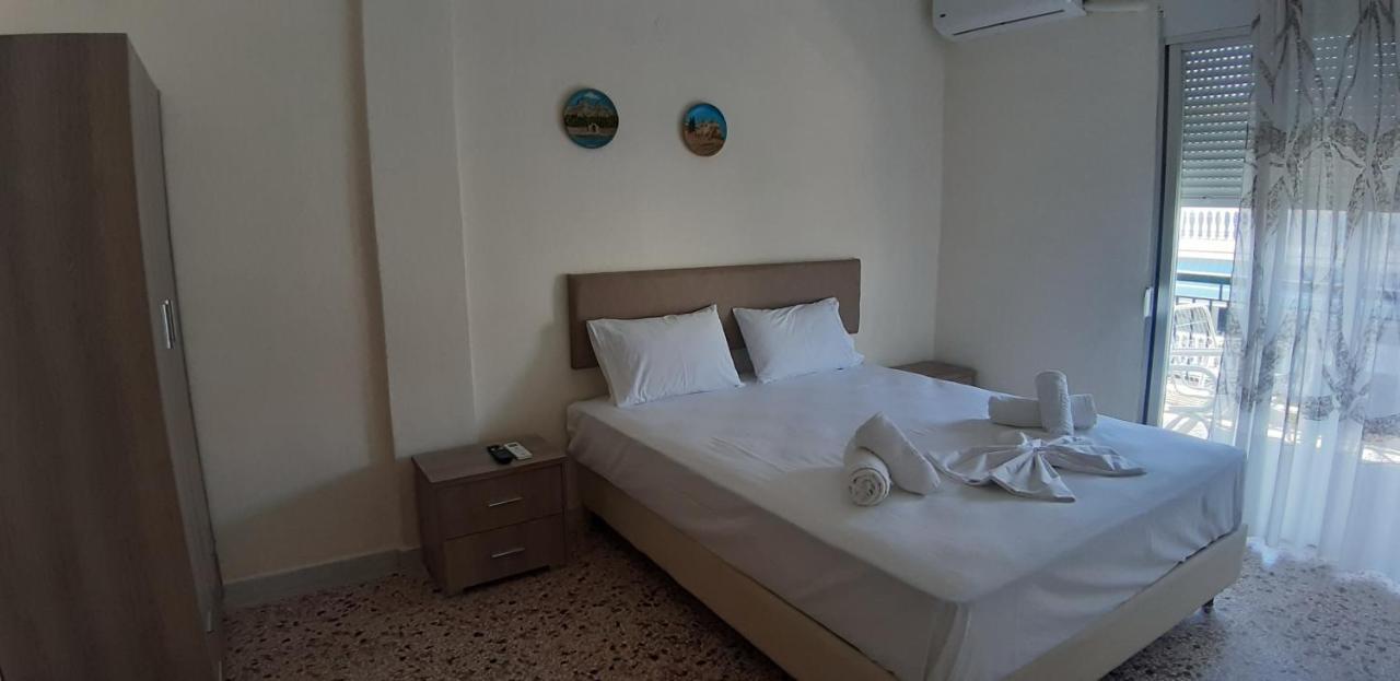 Zoi Apartments Paralia Dionysiou Exterior photo